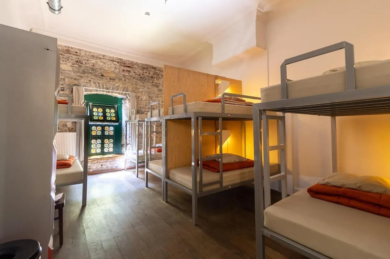Hostel Uppelink Ghent Belgium