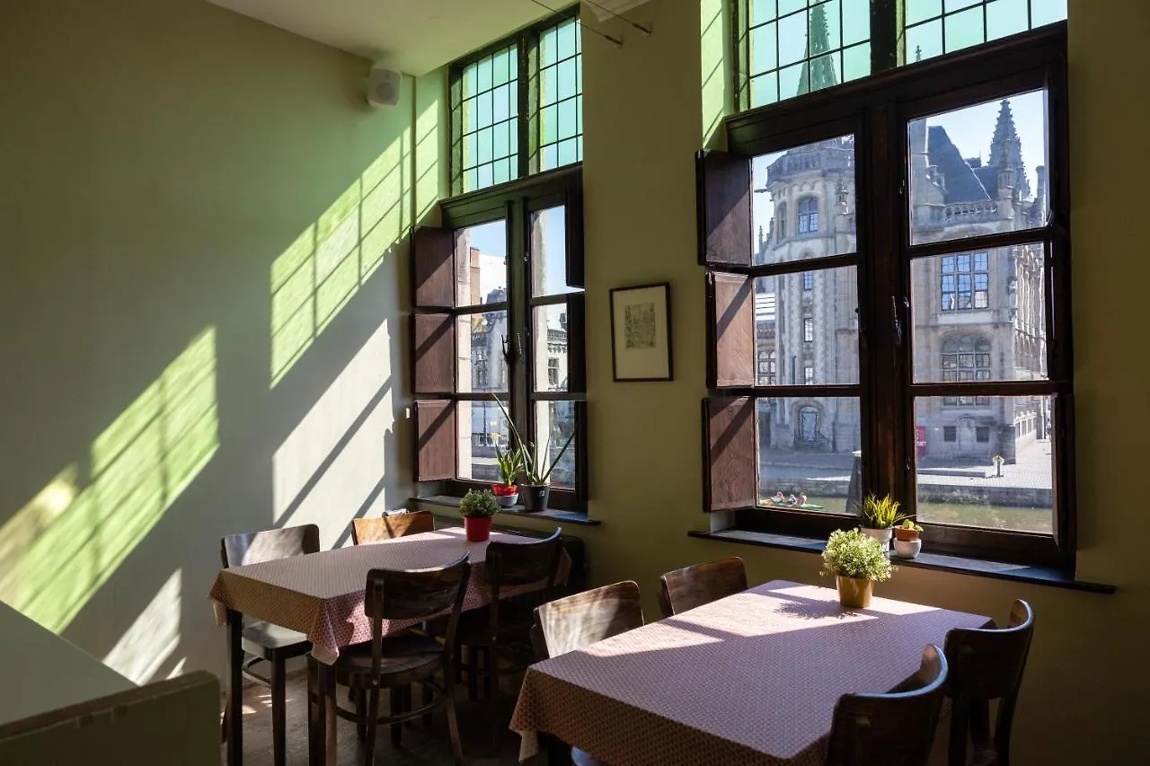 Hostel Uppelink Ghent Belgium